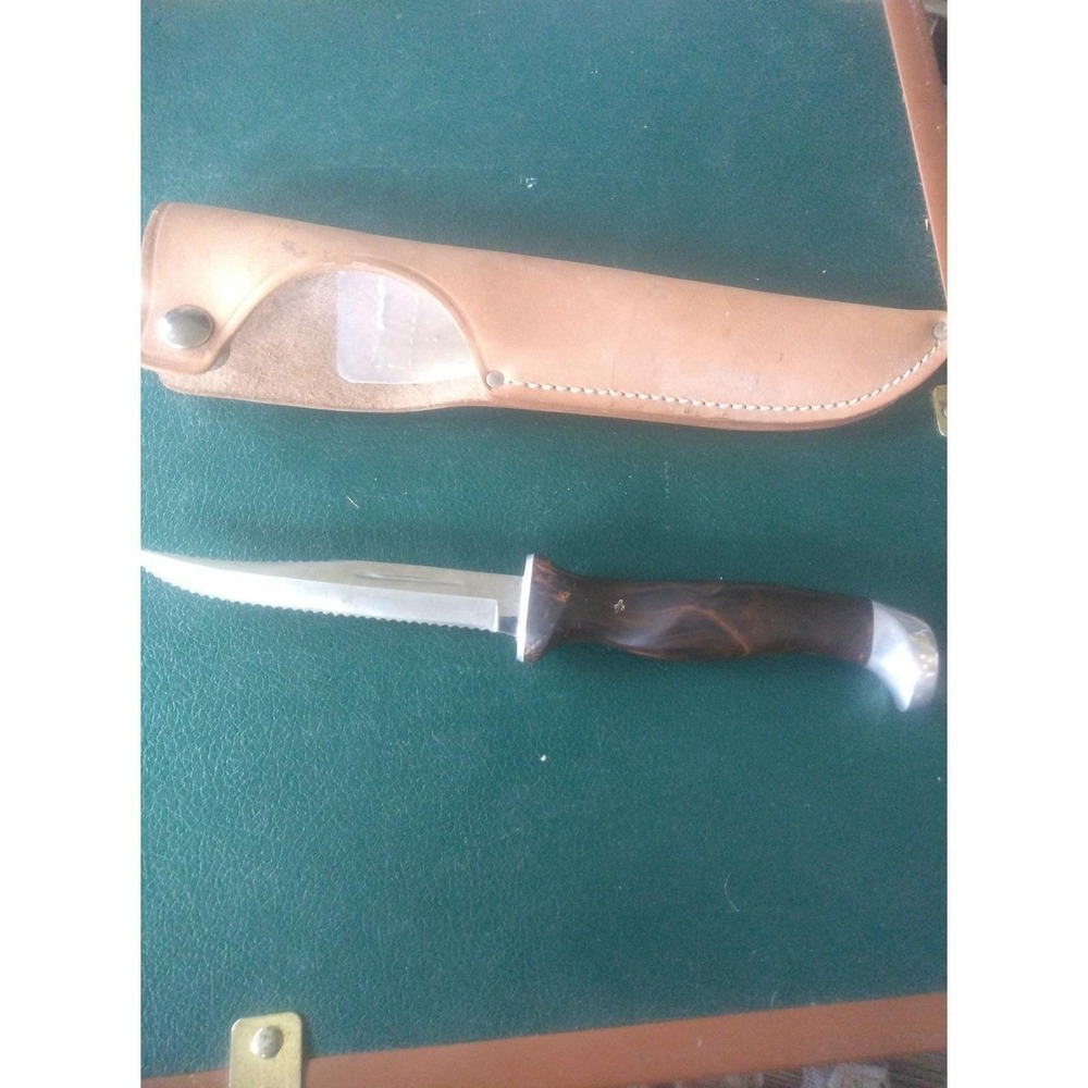 Vintage Cutco 1763  Hunting/Fishing Knife With Sheath